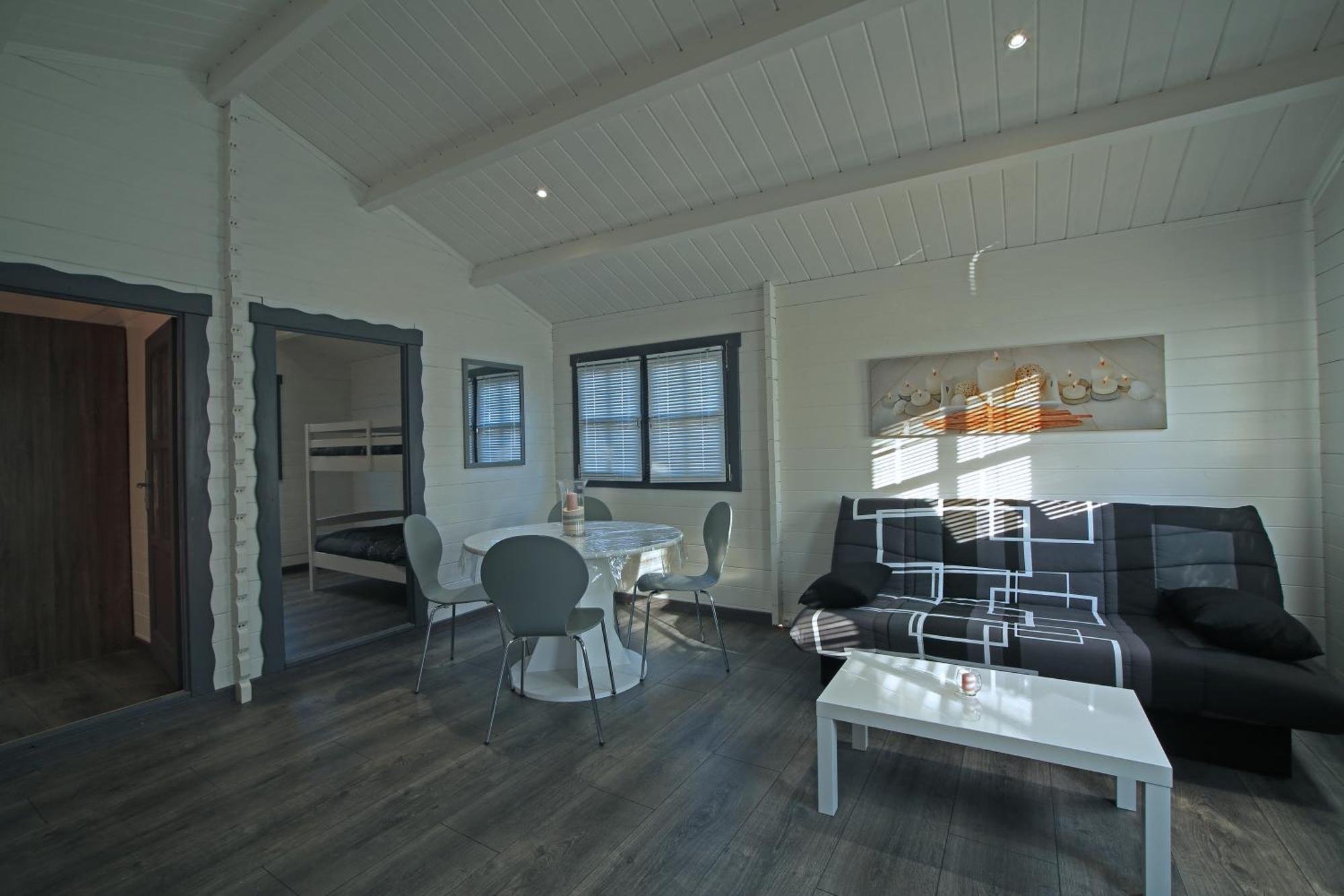 Chalet Mont Ventoux Et Chalet Vip Camaret-sur-Aigues Room photo