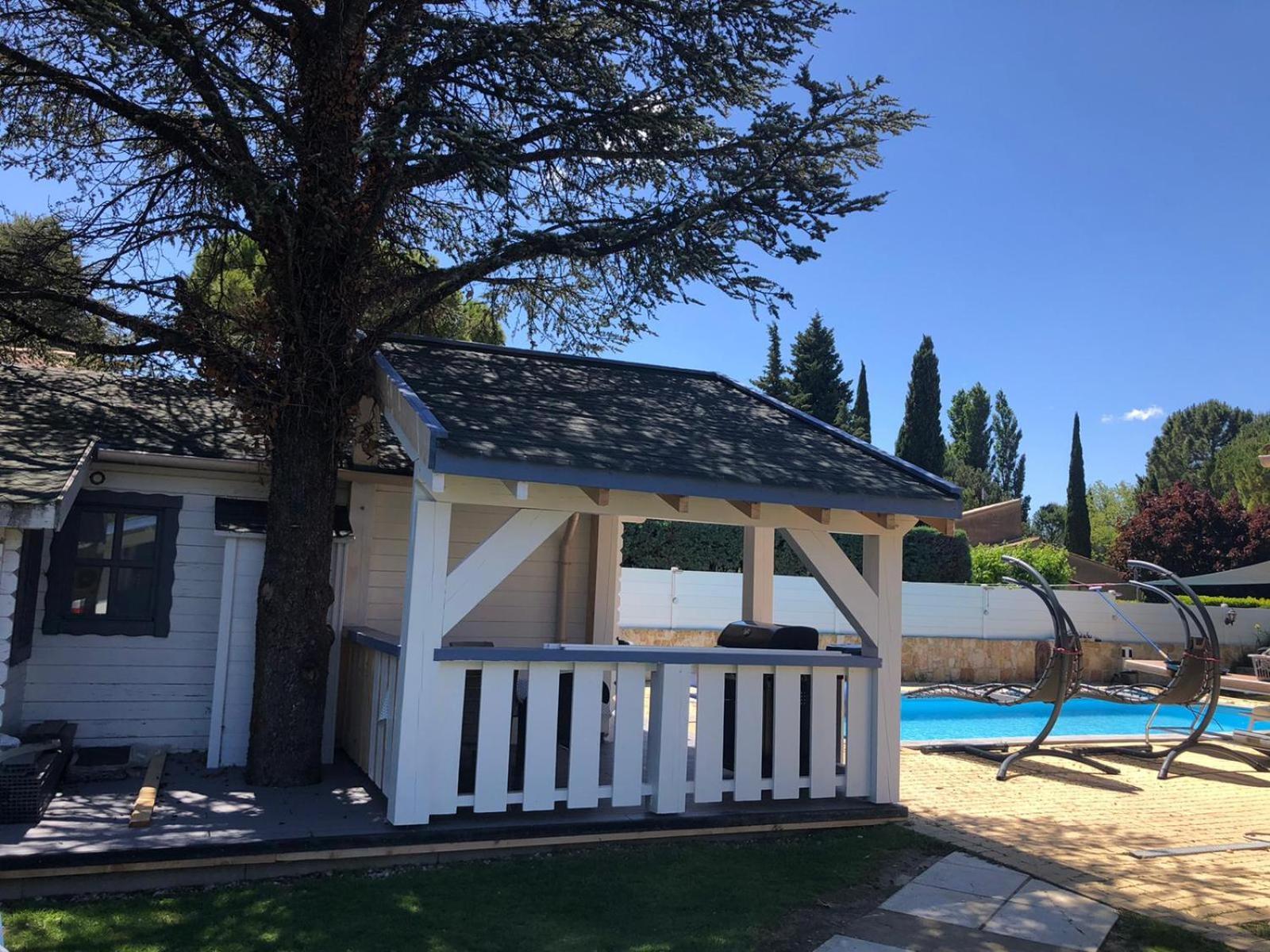 Chalet Mont Ventoux Et Chalet Vip Camaret-sur-Aigues Room photo